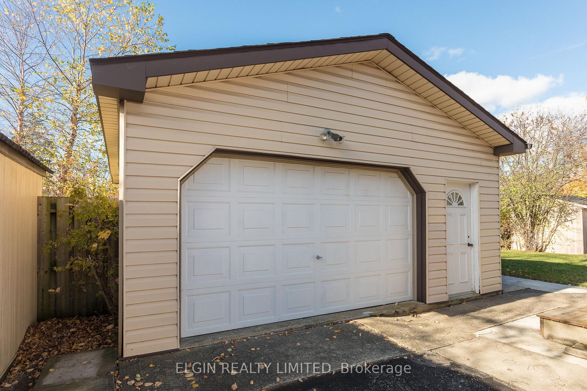 Photo 79 of 26 Parkside Drive, St. Thomas — HOMEH