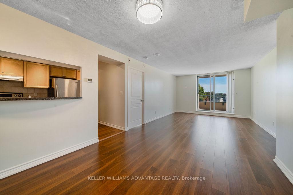Photo 8 of Unit 317, 1829 Queen Street E, Toronto, The Beaches — HOMEH