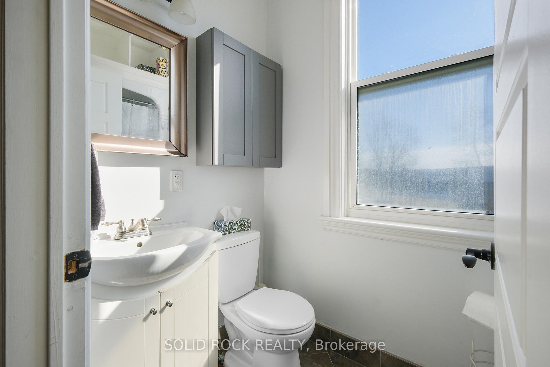 Photo 17 of 94 & 96 Moore Street, Carleton Place — HOMEH
