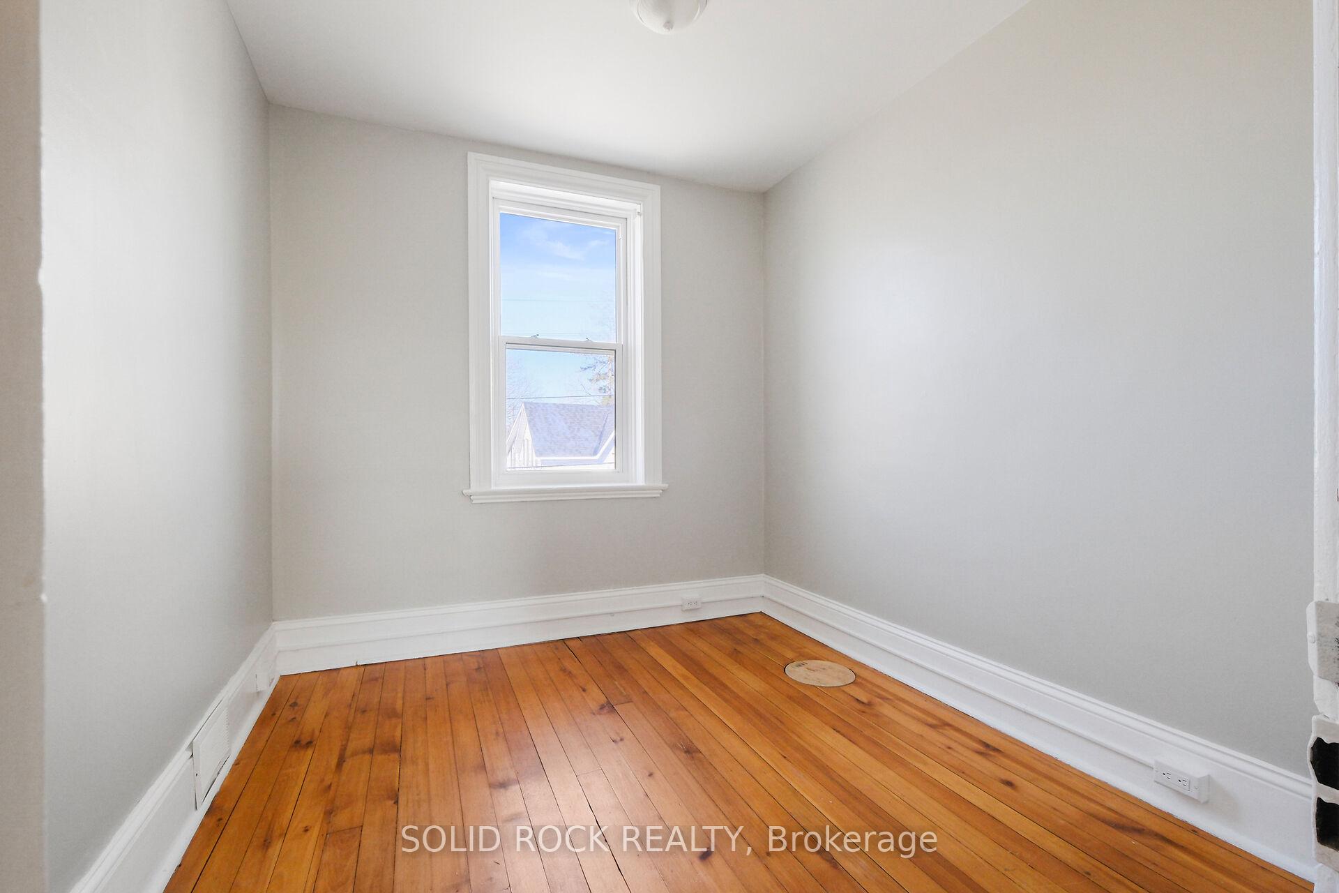 Photo 40 of 94 & 96 Moore Street, Carleton Place — HOMEH