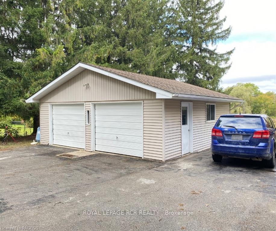 Photo 8 of 683015 Chatsworth Road 24, Chatsworth — HOMEH
