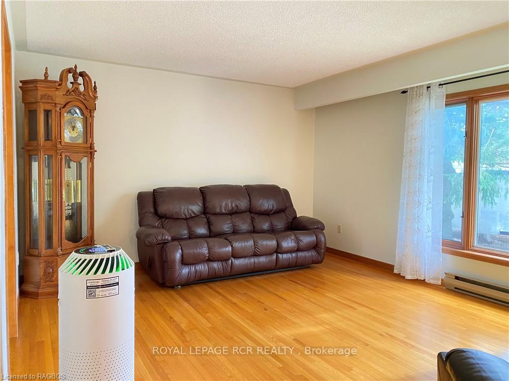 Photo 15 of 683015 Chatsworth Road 24, Chatsworth — HOMEH