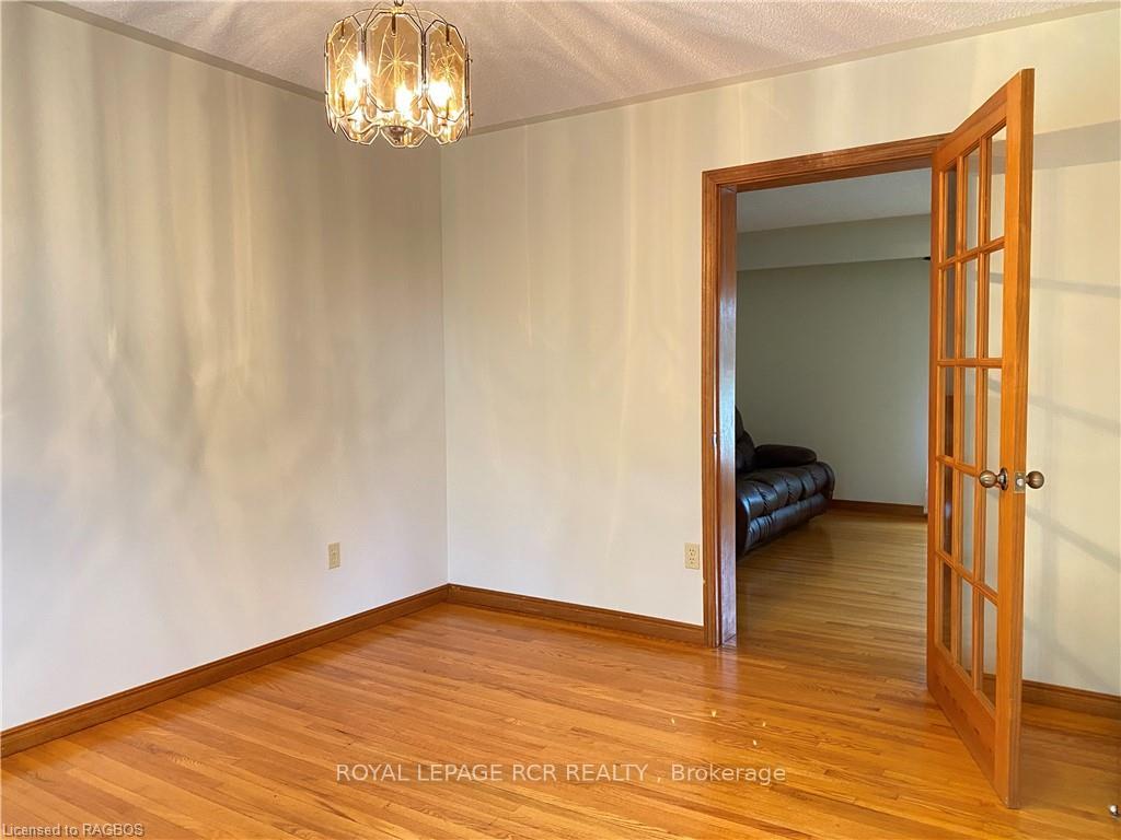 Photo 17 of 683015 Chatsworth Road 24, Chatsworth — HOMEH