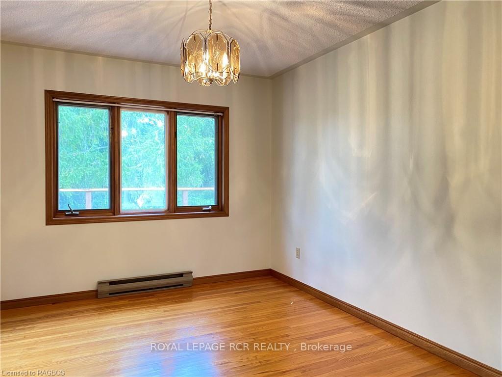 Photo 18 of 683015 Chatsworth Road 24, Chatsworth — HOMEH