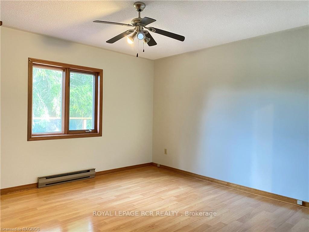 Photo 19 of 683015 Chatsworth Road 24, Chatsworth — HOMEH