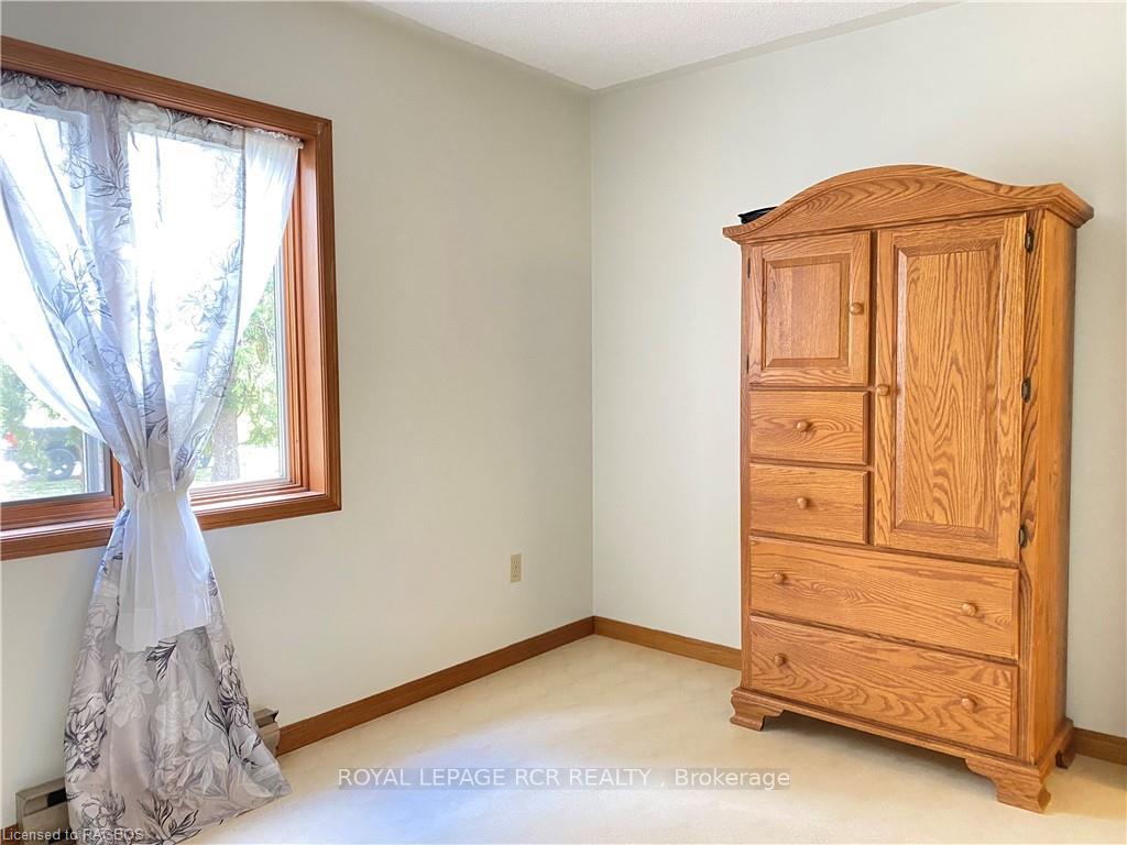Photo 22 of 683015 Chatsworth Road 24, Chatsworth — HOMEH