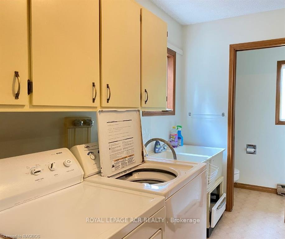 Photo 23 of 683015 Chatsworth Road 24, Chatsworth — HOMEH