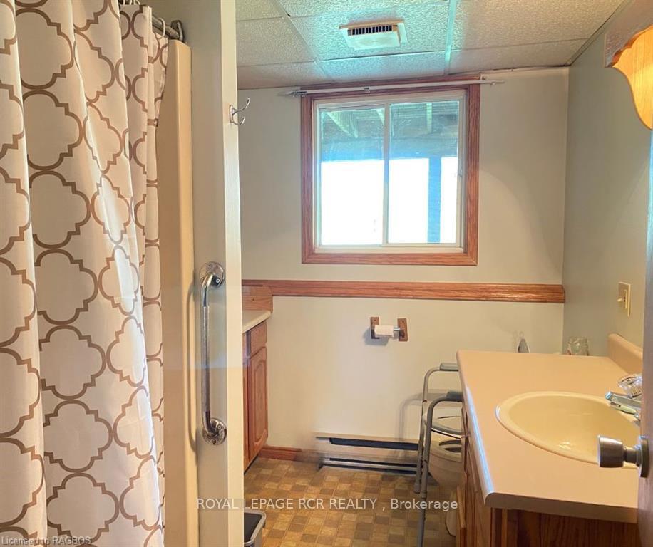 Photo 28 of 683015 Chatsworth Road 24, Chatsworth — HOMEH