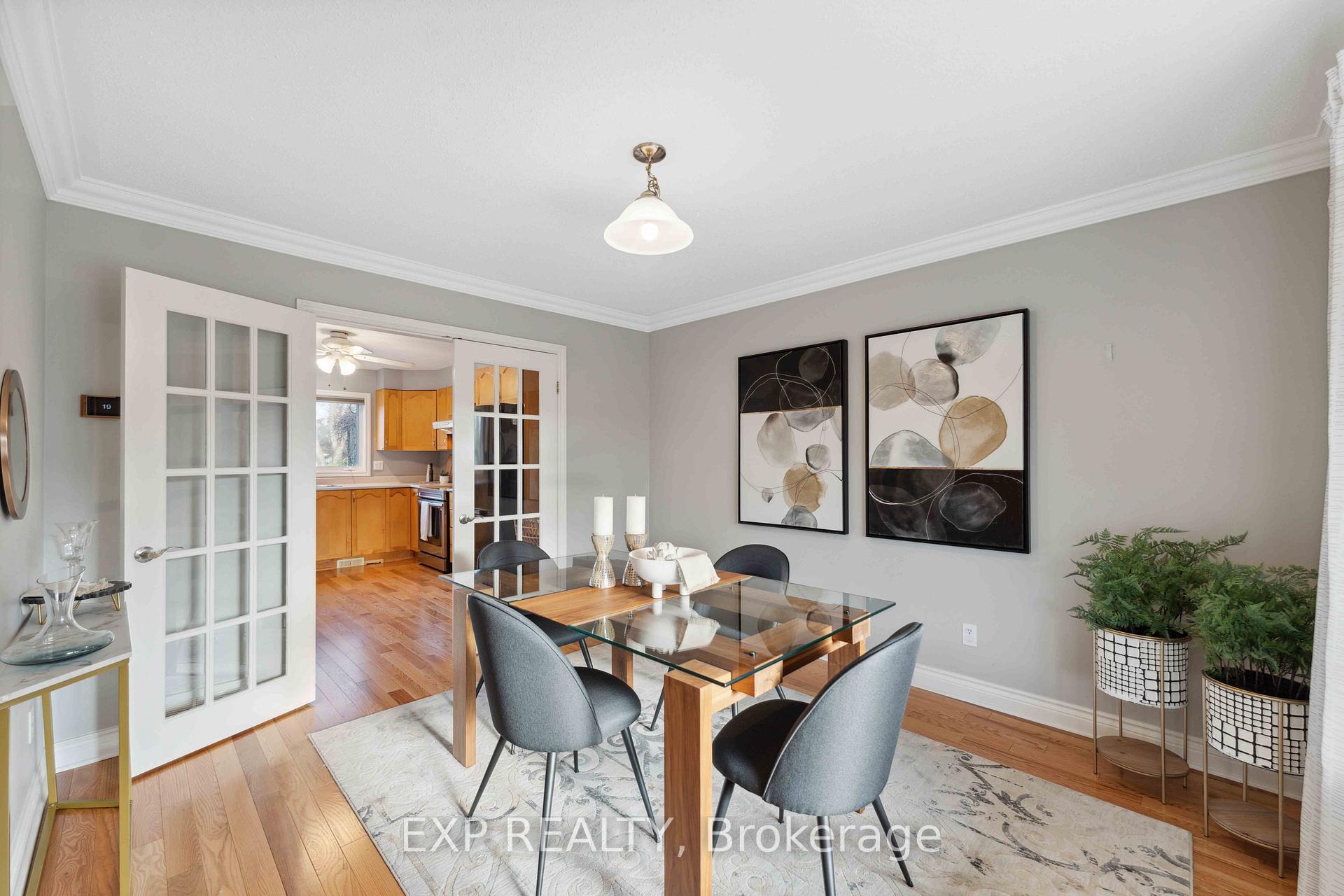 Photo 4 of 34 Willow Gardens Crescent, Ottawa, Stittsville (South) — HOMEH