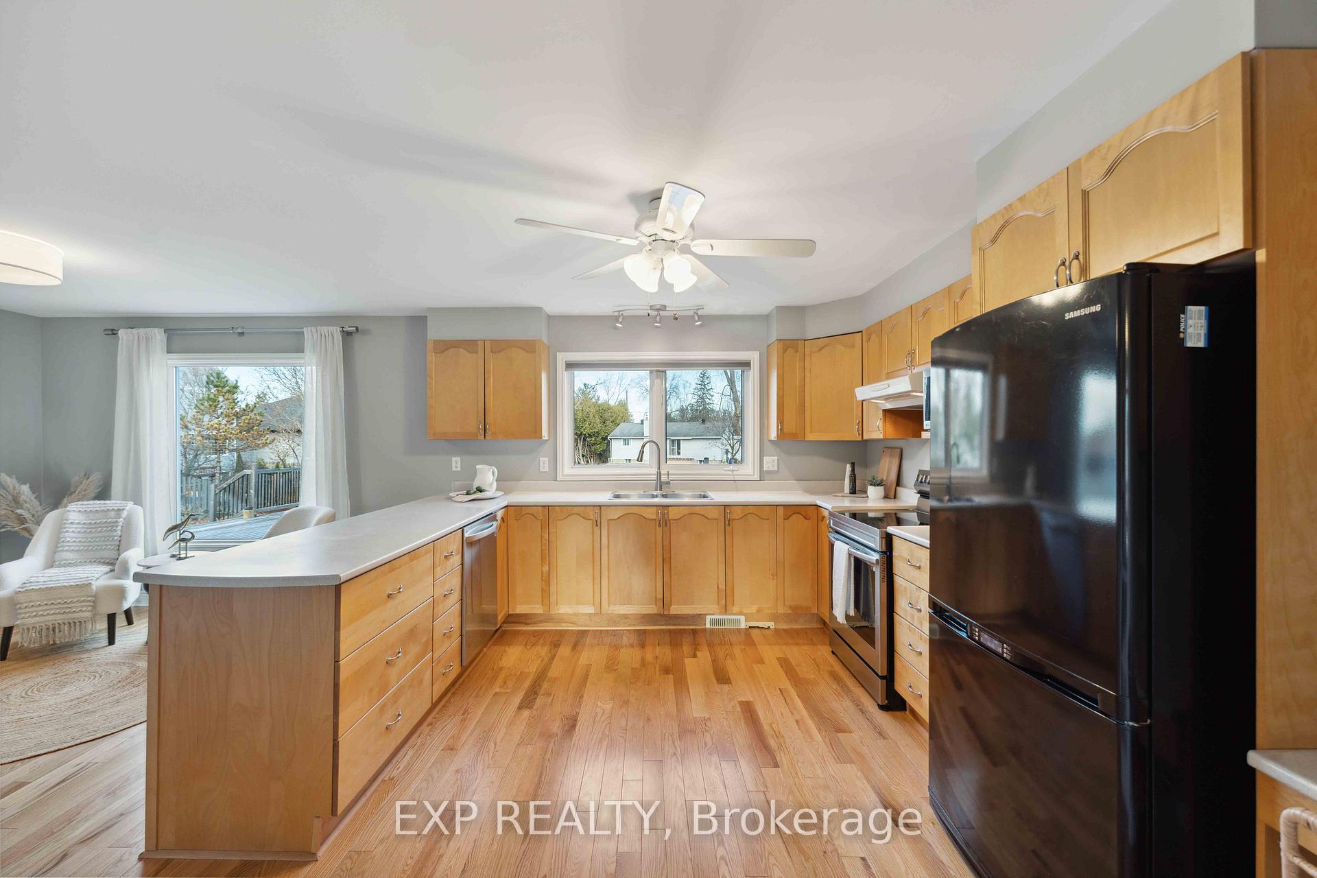 Photo 17 of 34 Willow Gardens Crescent, Ottawa, Stittsville (South) — HOMEH