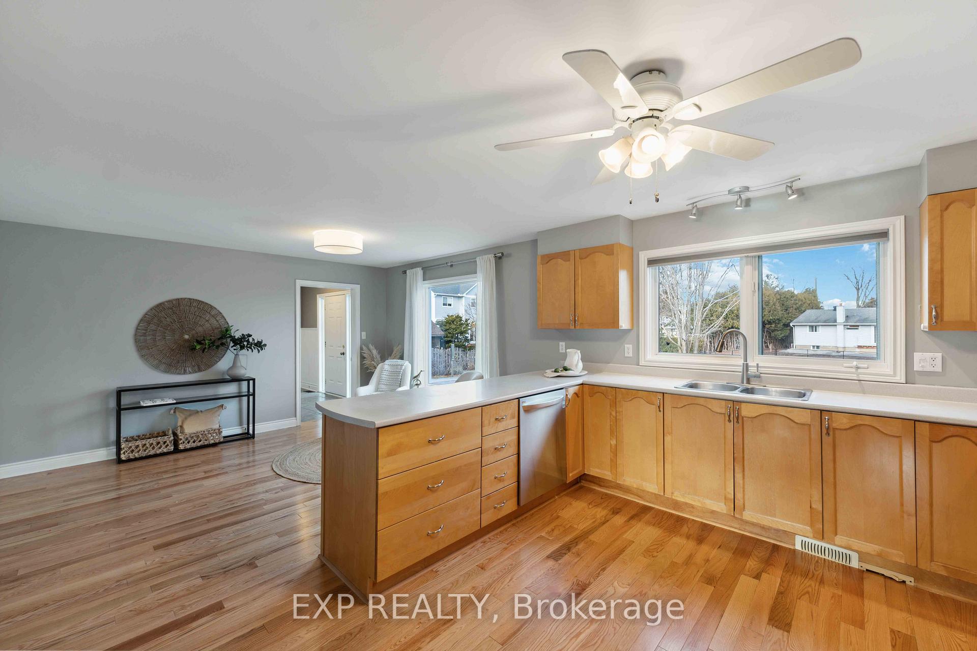 Photo 18 of 34 Willow Gardens Crescent, Ottawa, Stittsville (South) — HOMEH