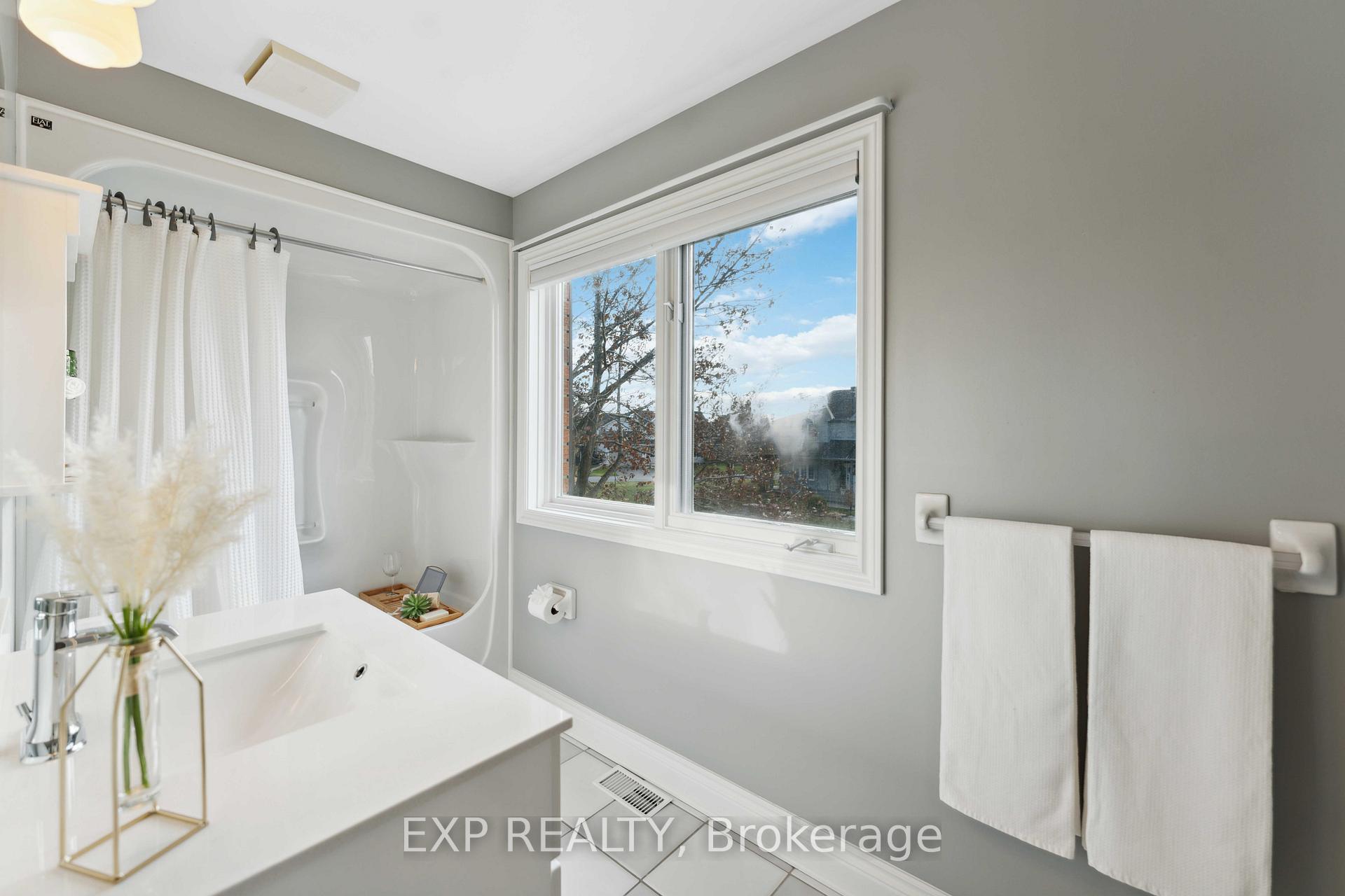 Photo 26 of 34 Willow Gardens Crescent, Ottawa, Stittsville (South) — HOMEH