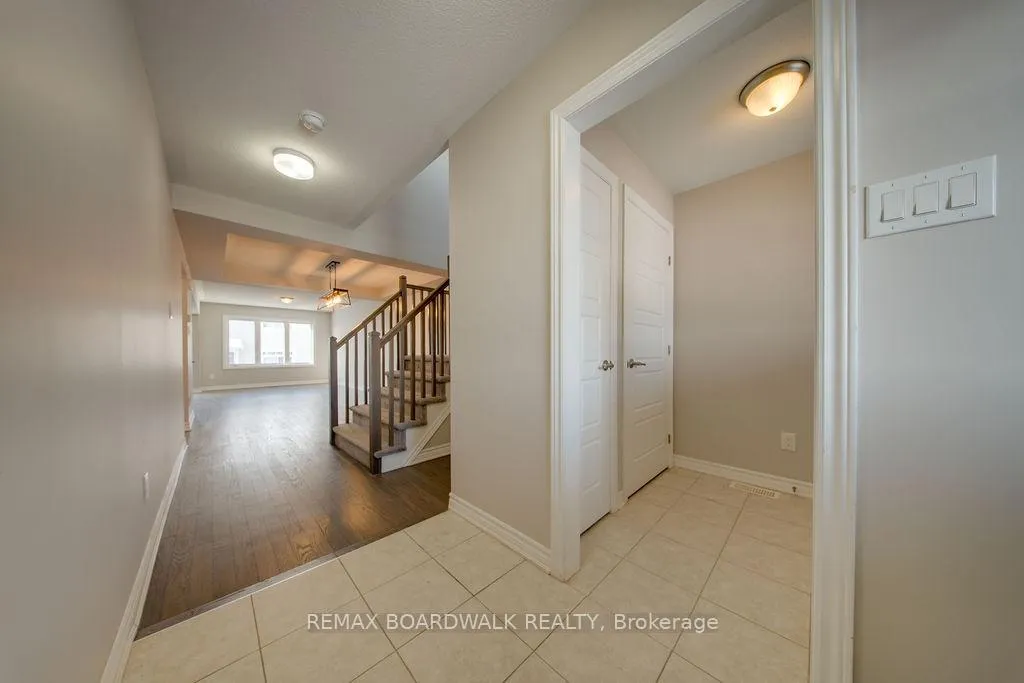 Photo 6 of 132 Conifer Creek Circle, Ottawa, Kanata - Emerald Meadows/Trailwest — HOMEH