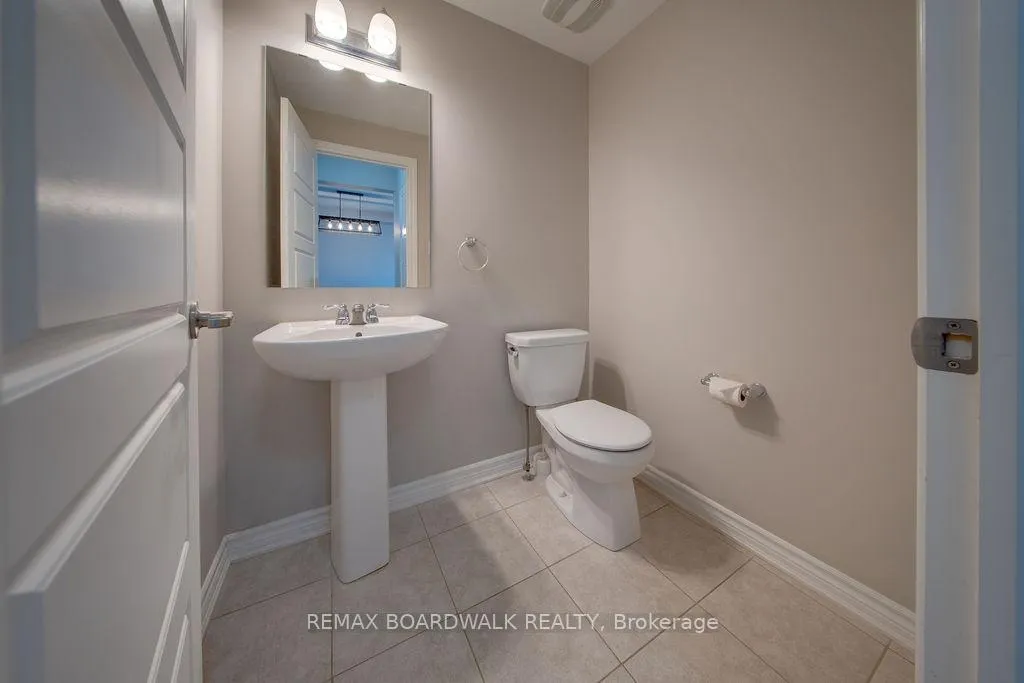 Photo 12 of 132 Conifer Creek Circle, Ottawa, Kanata - Emerald Meadows/Trailwest — HOMEH