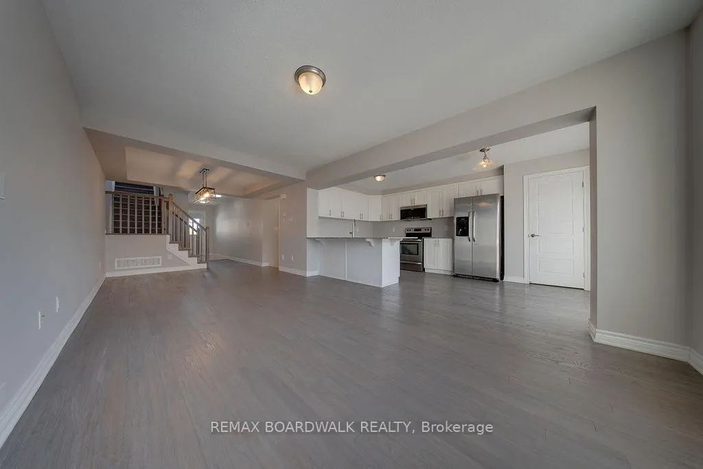 Photo 15 of 132 Conifer Creek Circle, Ottawa, Kanata - Emerald Meadows/Trailwest — HOMEH