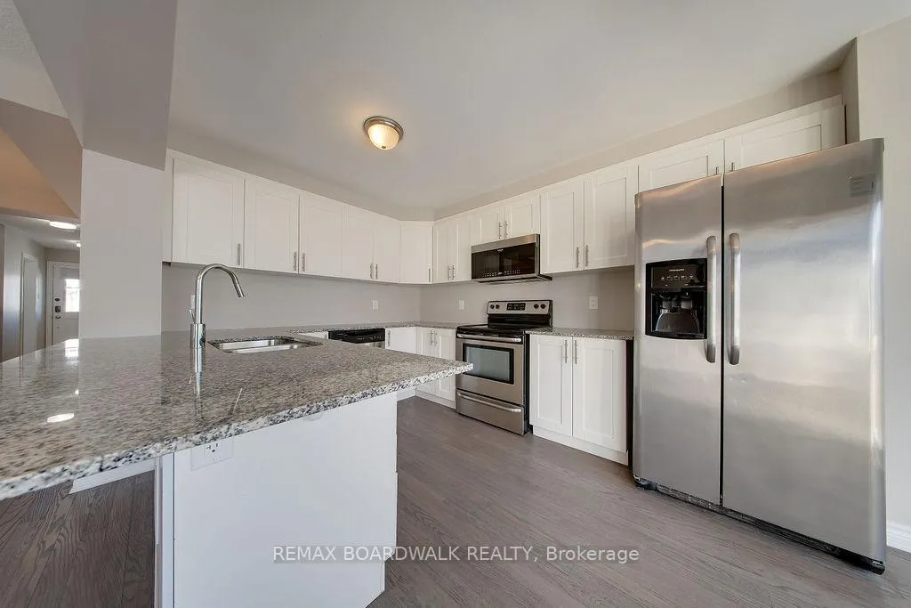 Photo 19 of 132 Conifer Creek Circle, Ottawa, Kanata - Emerald Meadows/Trailwest — HOMEH