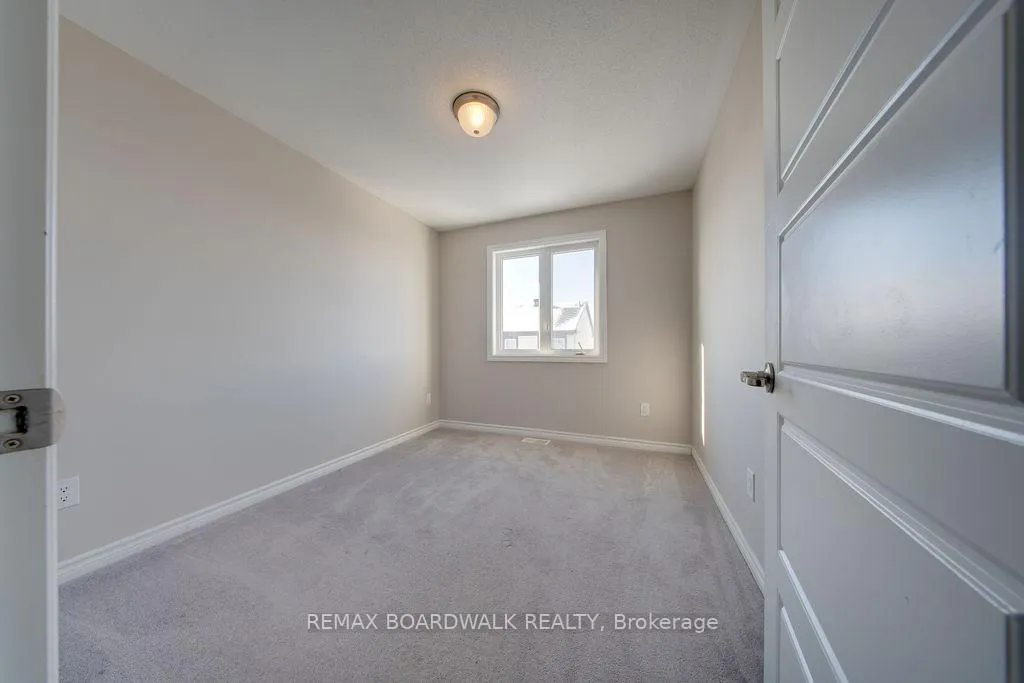 Photo 38 of 132 Conifer Creek Circle, Ottawa, Kanata - Emerald Meadows/Trailwest — HOMEH