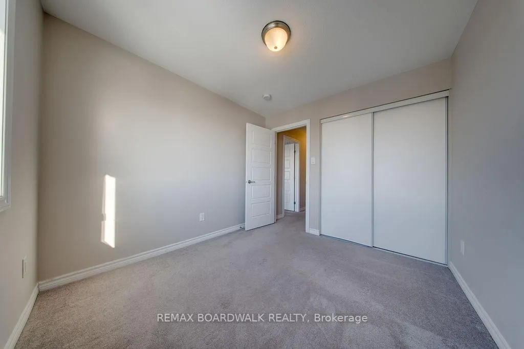 Photo 39 of 132 Conifer Creek Circle, Ottawa, Kanata - Emerald Meadows/Trailwest — HOMEH