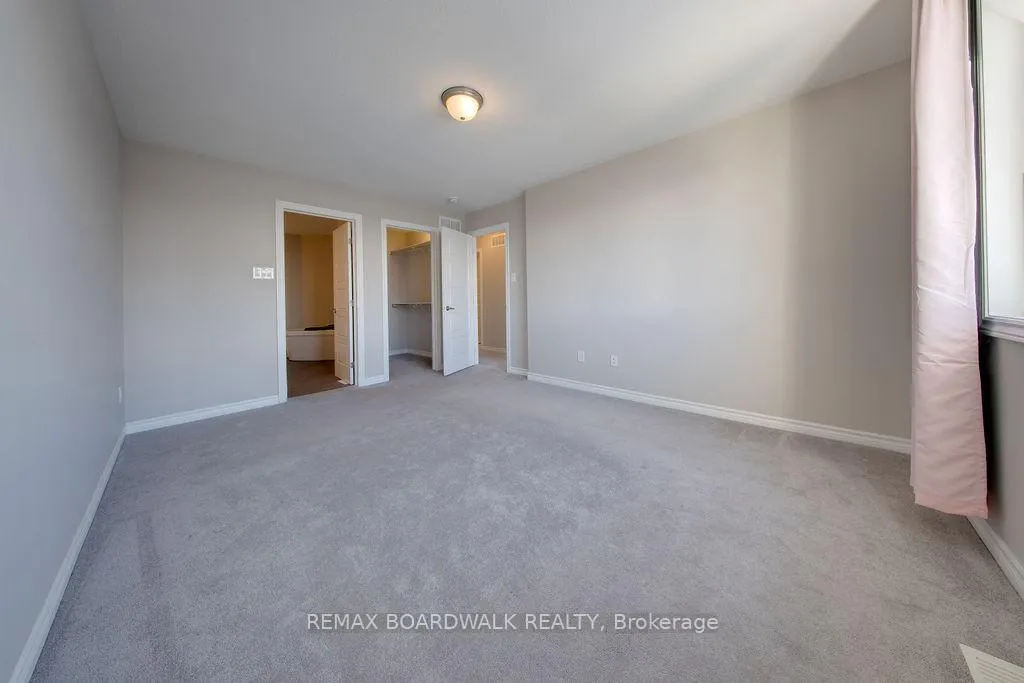 Photo 41 of 132 Conifer Creek Circle, Ottawa, Kanata - Emerald Meadows/Trailwest — HOMEH