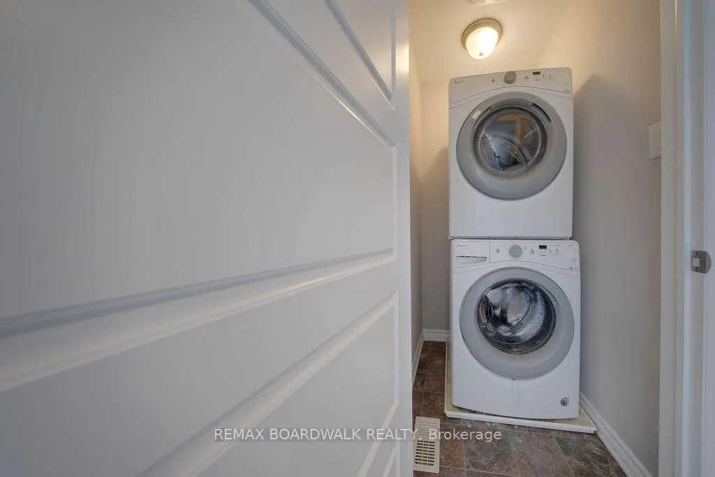Photo 47 of 132 Conifer Creek Circle, Ottawa, Kanata - Emerald Meadows/Trailwest — HOMEH