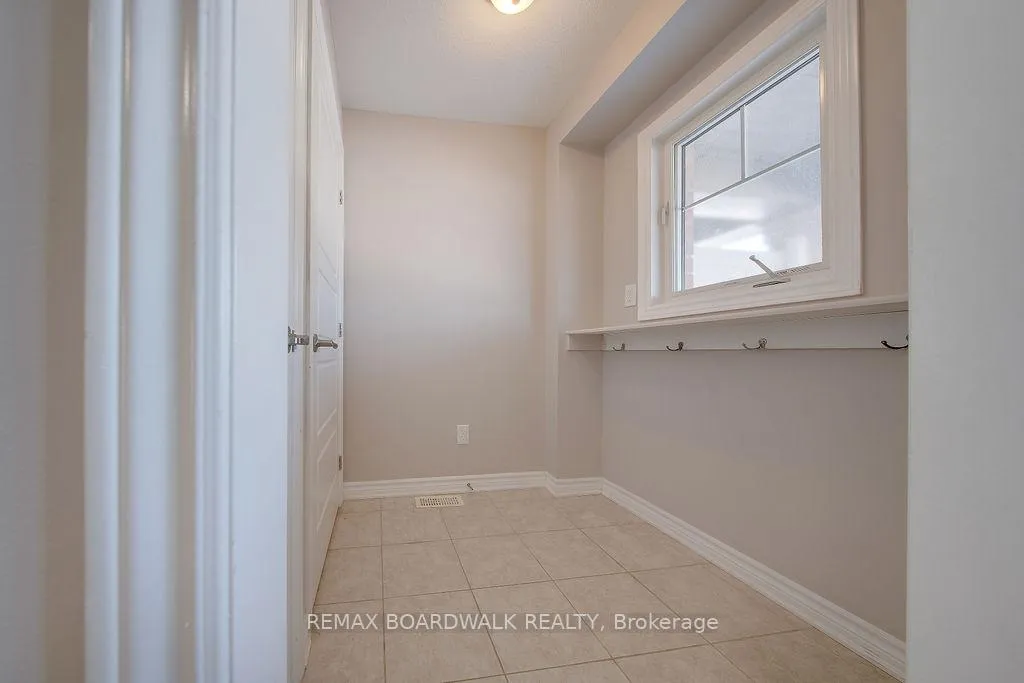 Photo 48 of 132 Conifer Creek Circle, Ottawa, Kanata - Emerald Meadows/Trailwest — HOMEH