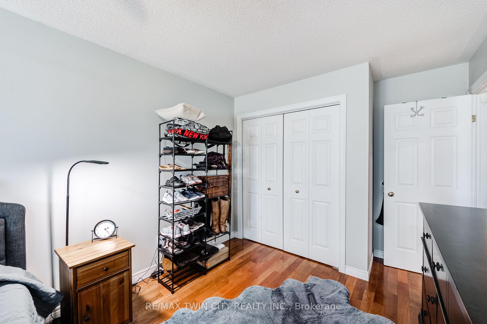 Photo 14 of 59 Oldewood Crescent, St. Thomas — HOMEH