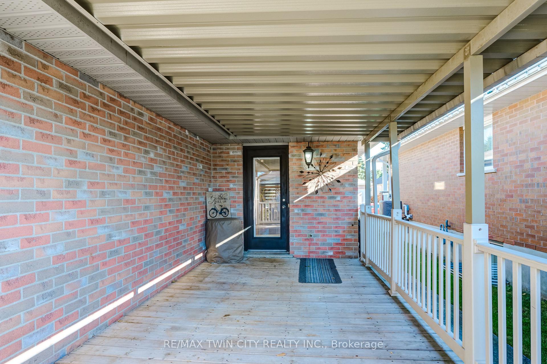 Photo 21 of 59 Oldewood Crescent, St. Thomas — HOMEH