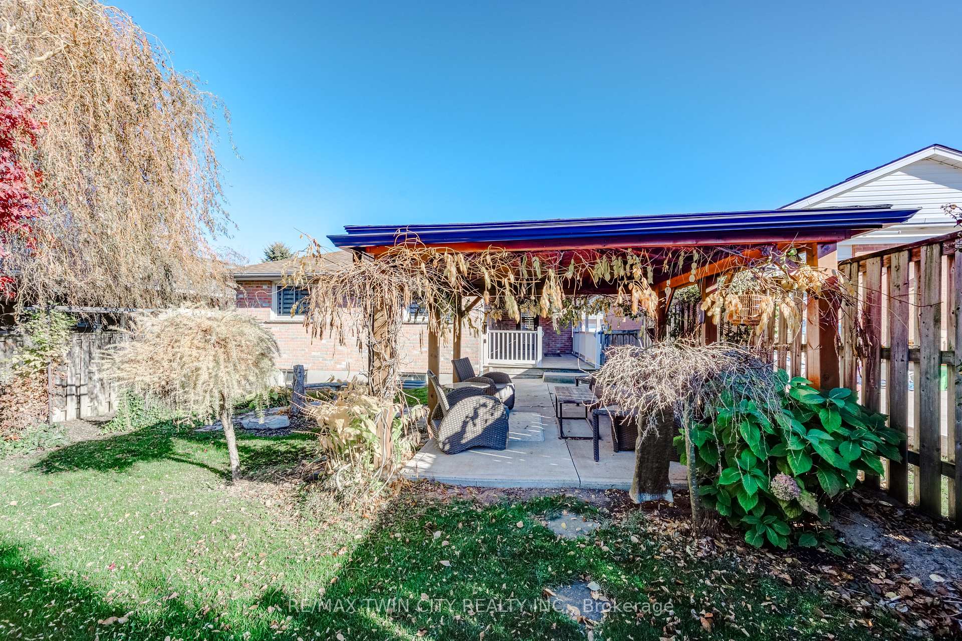Photo 46 of 59 Oldewood Crescent, St. Thomas — HOMEH