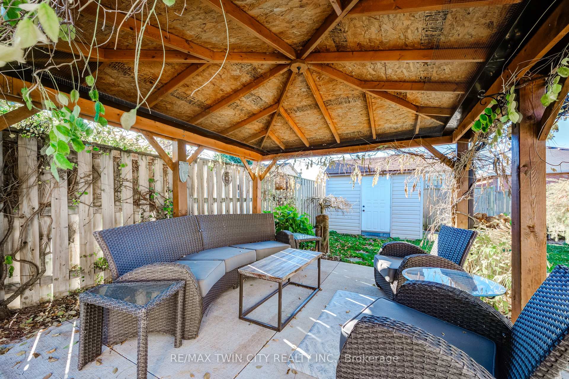 Photo 47 of 59 Oldewood Crescent, St. Thomas — HOMEH