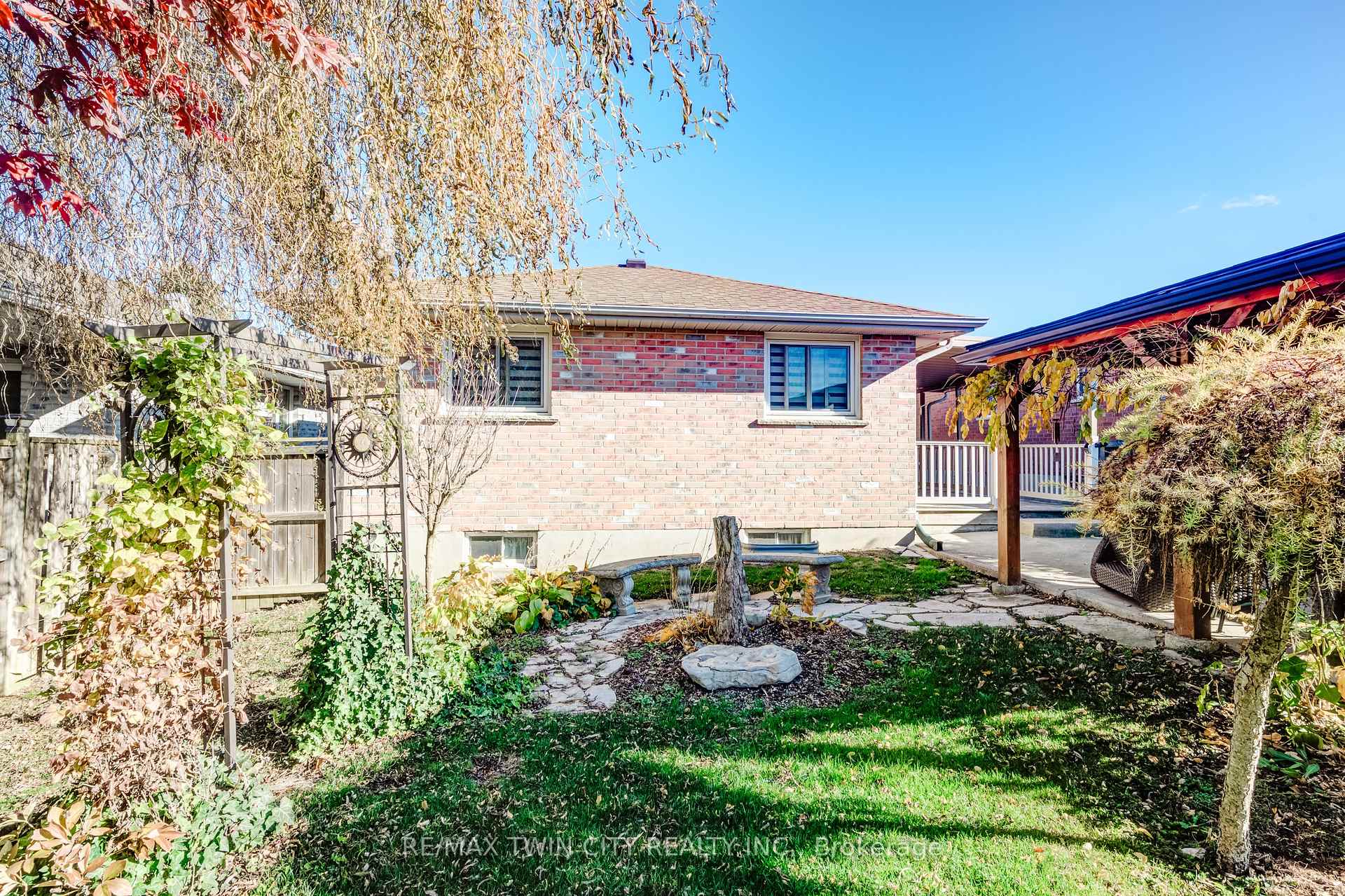 Photo 57 of 59 Oldewood Crescent, St. Thomas — HOMEH