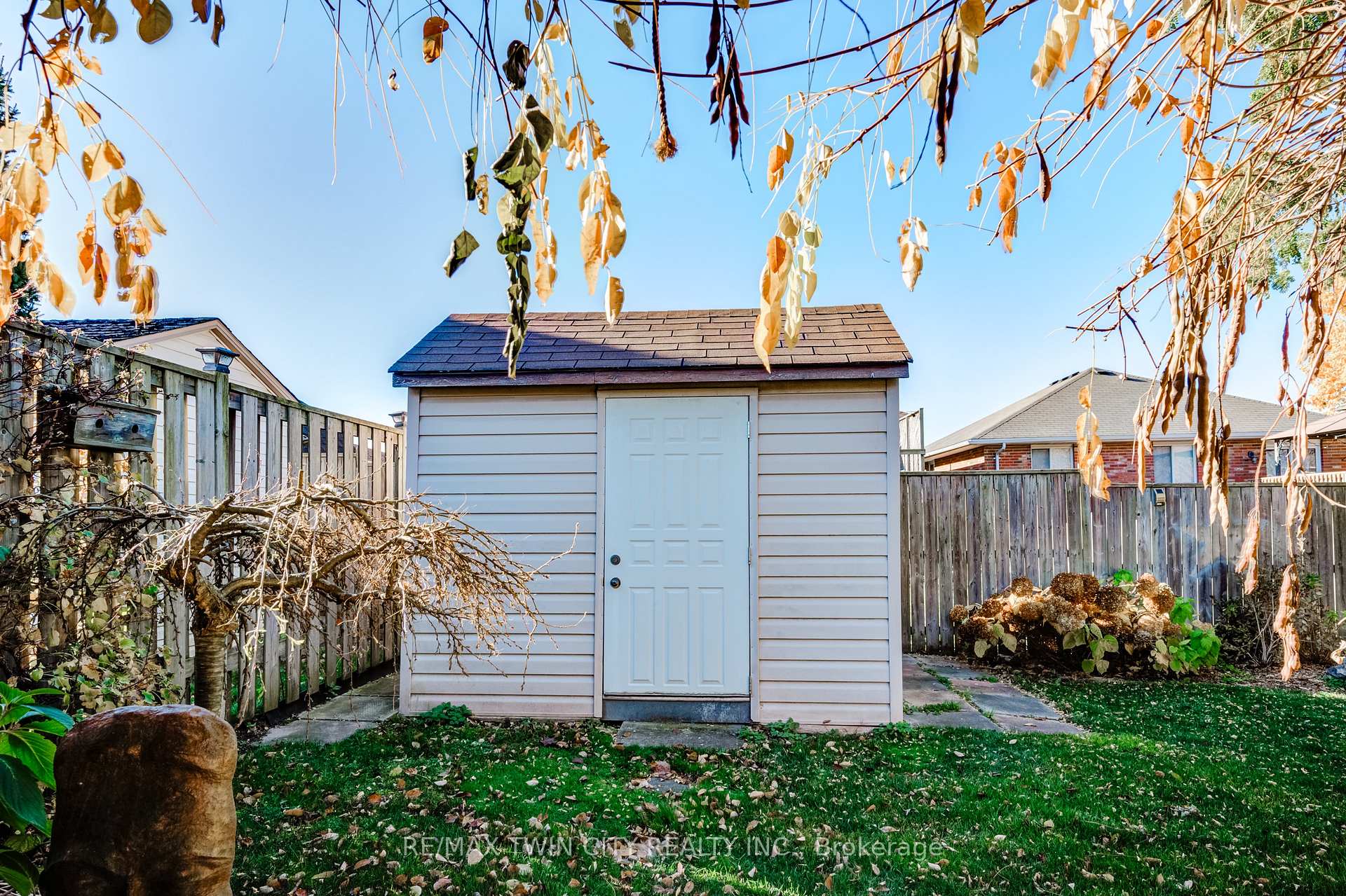 Photo 61 of 59 Oldewood Crescent, St. Thomas — HOMEH