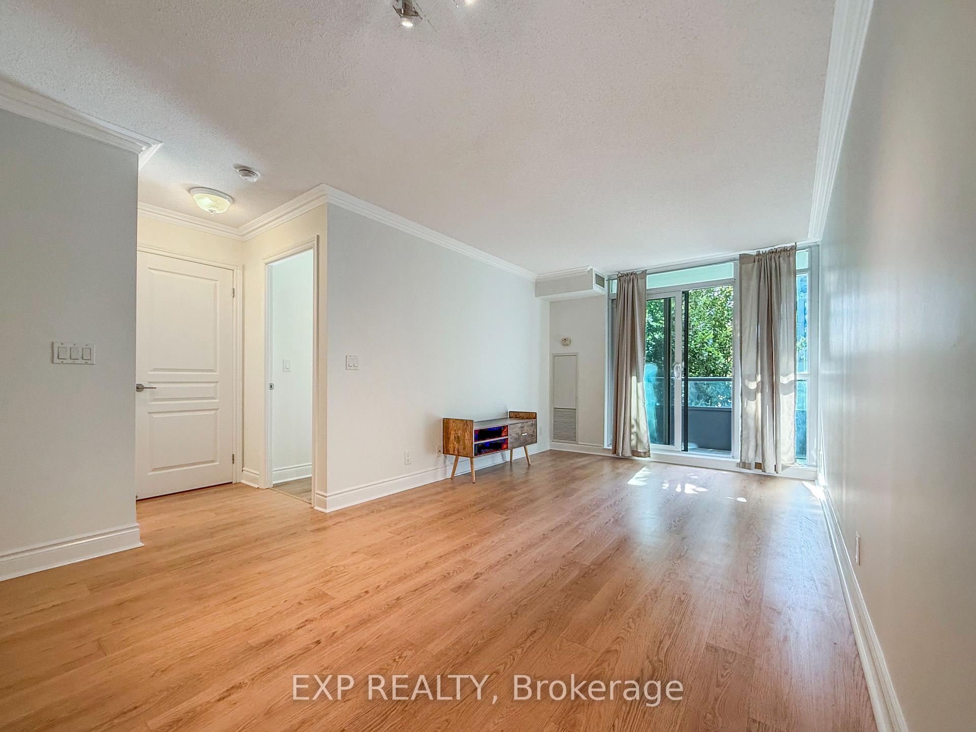 Photo 8 of Unit 211, 30 Clegg Road, Markham, Unionville — HOMEH
