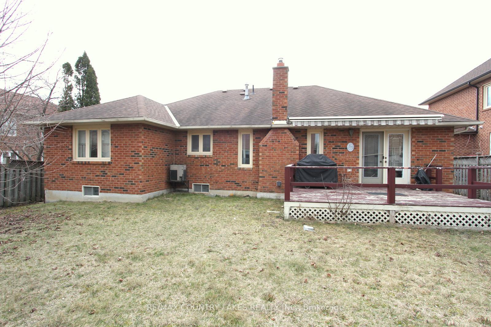 Photo 3 of 4 Sillett Drive, Ajax, Central West — HOMEH