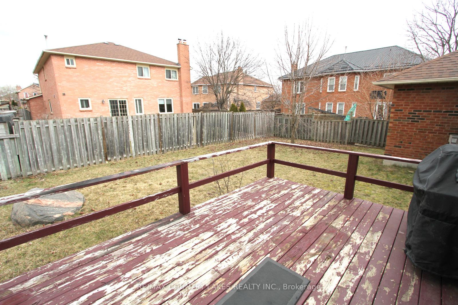 Photo 5 of 4 Sillett Drive, Ajax, Central West — HOMEH