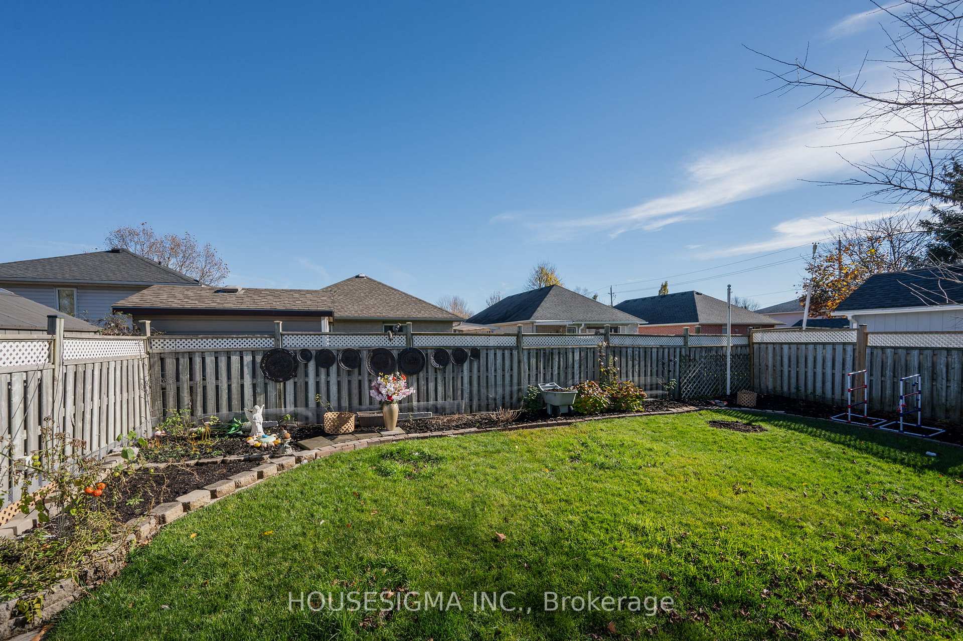 Photo 73 of 7 Rosethorn Court, St. Thomas — HOMEH
