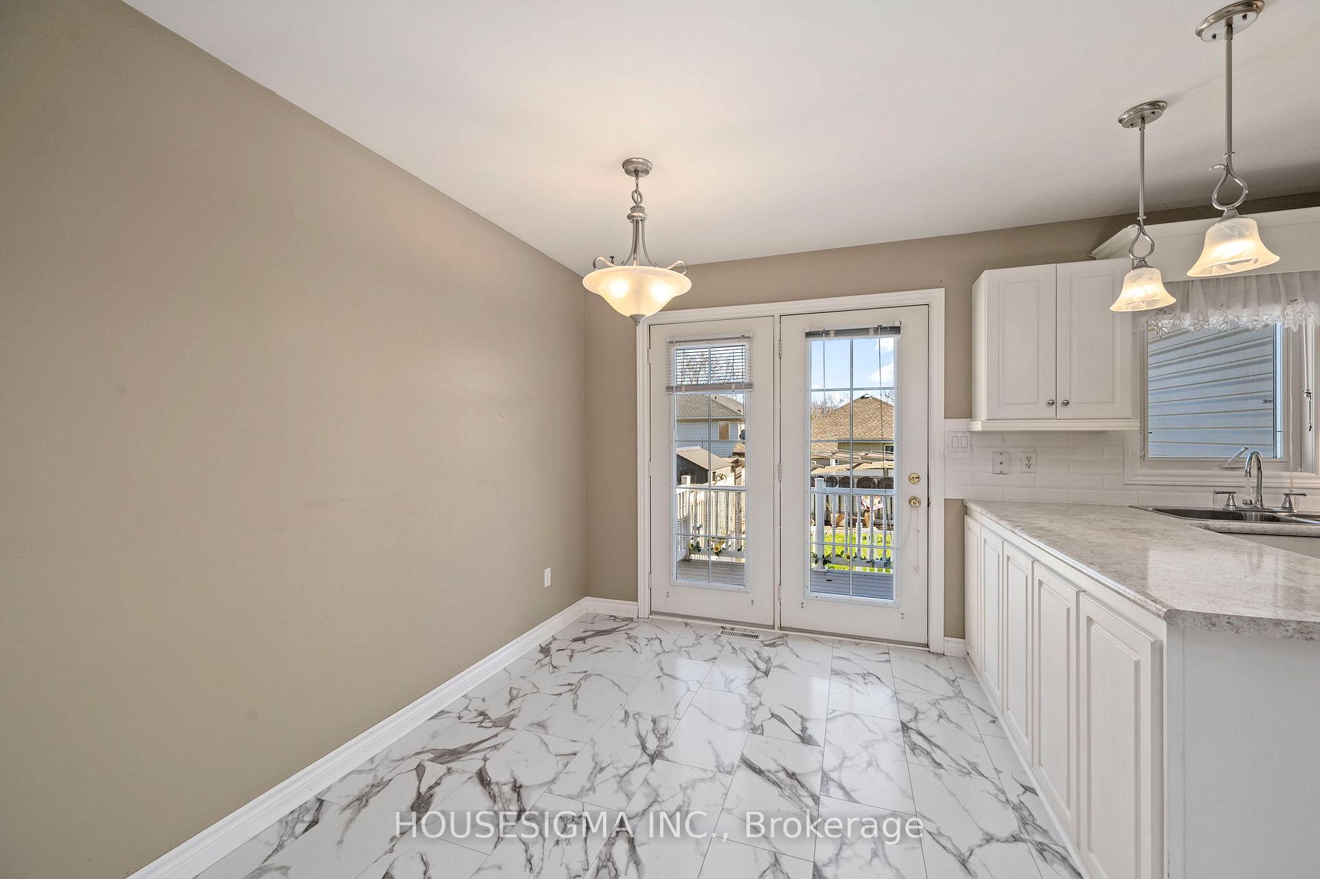 Photo 31 of 7 Rosethorn Court, St. Thomas — HOMEH