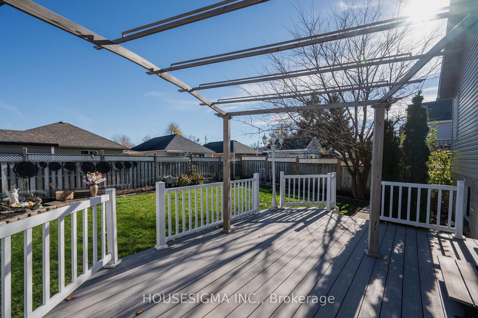 Photo 50 of 7 Rosethorn Court, St. Thomas — HOMEH