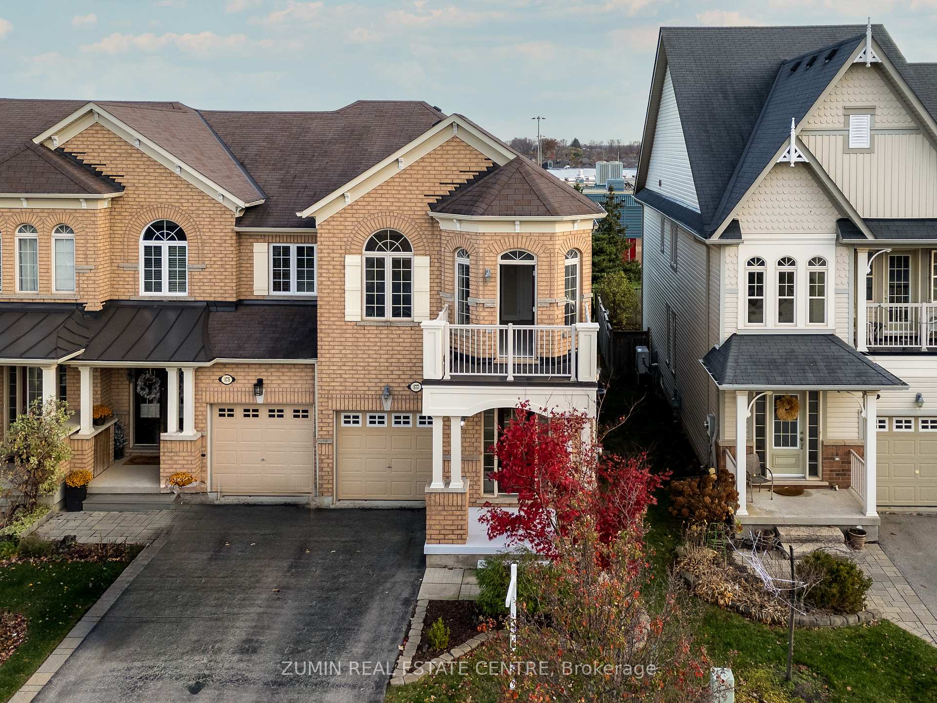Photo 2 of 177 Nisbet Boulevard, Hamilton, Waterdown — HOMEH
