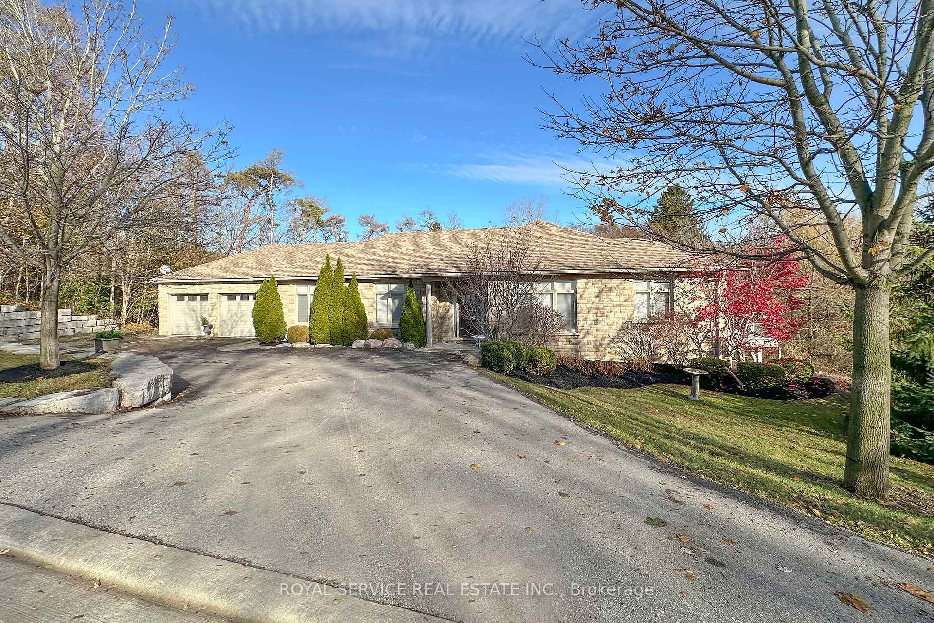 Photo 2 of 5555 Main Street, Clarington, Orono — HOMEH