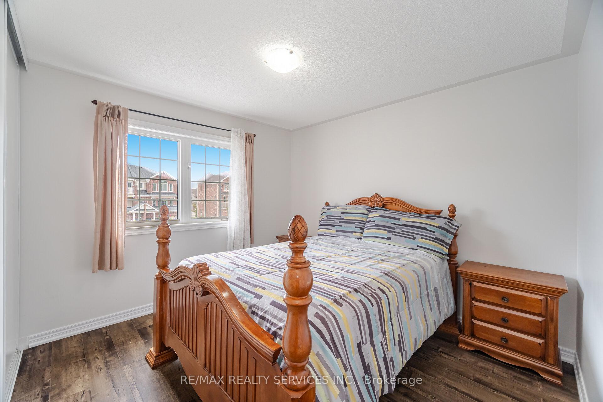 Photo 24 of 31 Mccardy Court, Caledon, Caledon East — HOMEH