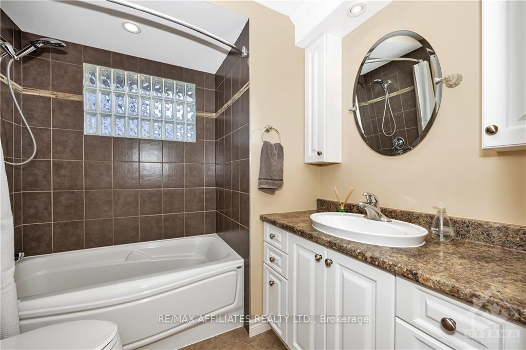 Photo 15 of 1191 Castle Hill Crescent, Ottawa, Copeland Park — HOMEH