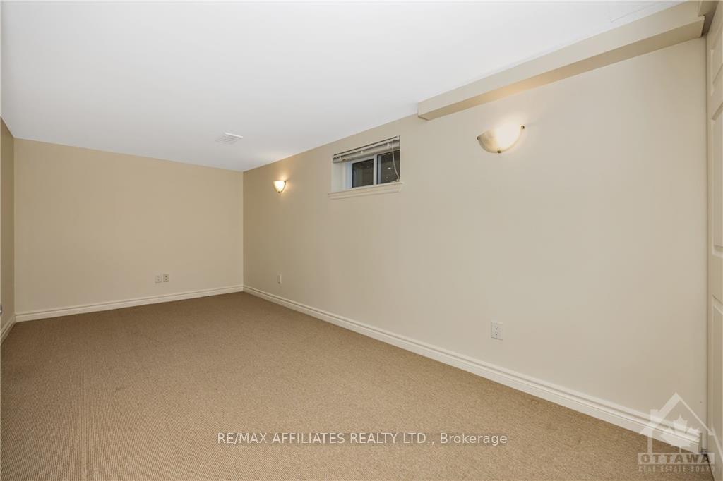 Photo 25 of 1191 Castle Hill Crescent, Ottawa, Copeland Park — HOMEH
