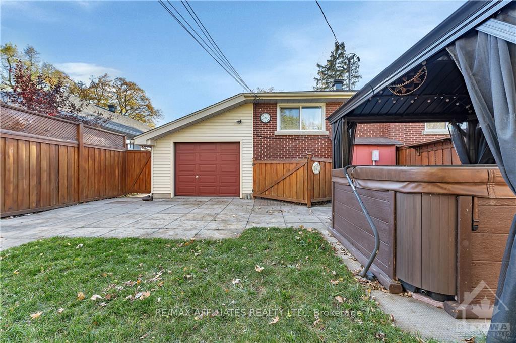 Photo 28 of 1191 Castle Hill Crescent, Ottawa, Copeland Park — HOMEH