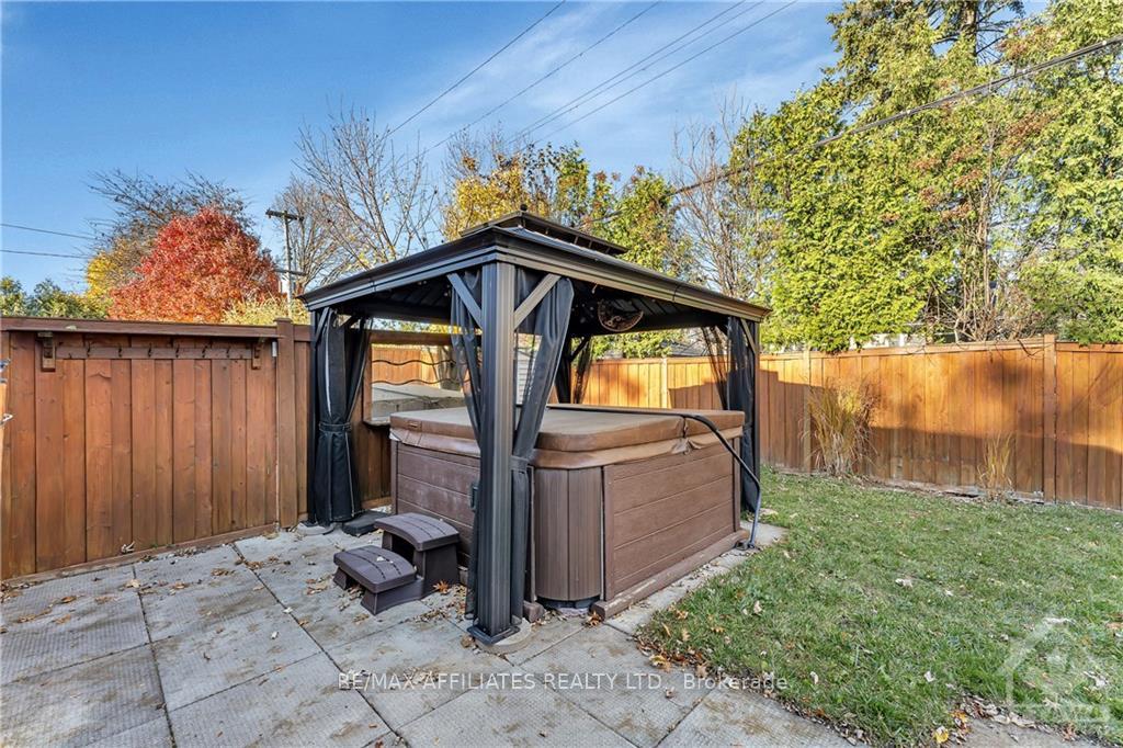 Photo 29 of 1191 Castle Hill Crescent, Ottawa, Copeland Park — HOMEH