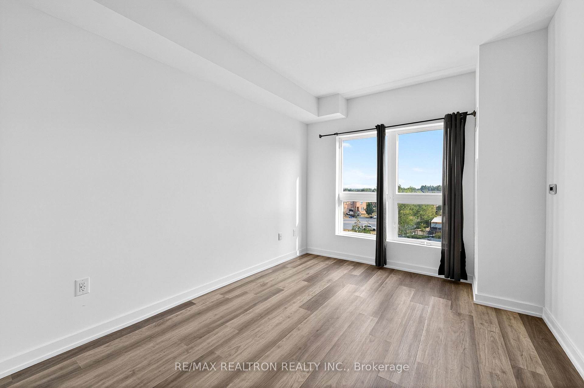 Photo 10 of Unit 423, 430 Essa Road, Barrie, Holly — HOMEH