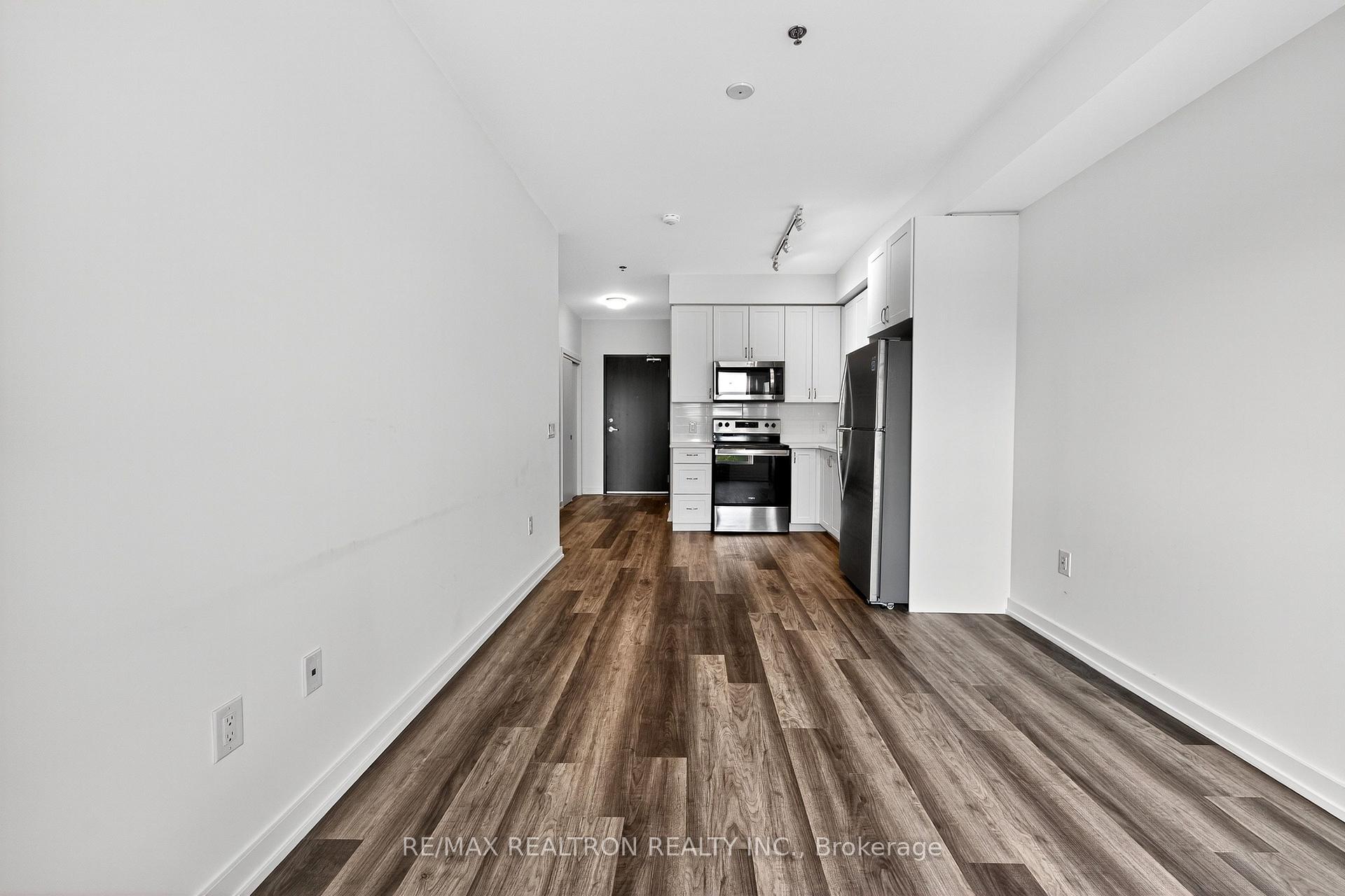 Photo 13 of Unit 423, 430 Essa Road, Barrie, Holly — HOMEH