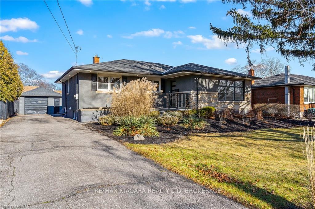 Photo 1 of 9 Regina Avenue, St. Catharines, Bunting/Linwell — HOMEH