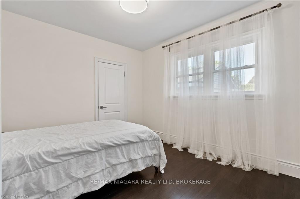 Photo 21 of 9 Regina Avenue, St. Catharines, Bunting/Linwell — HOMEH