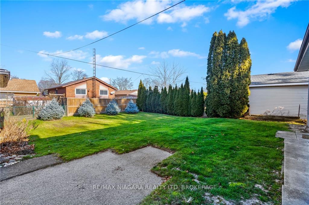 Photo 28 of 9 Regina Avenue, St. Catharines, Bunting/Linwell — HOMEH
