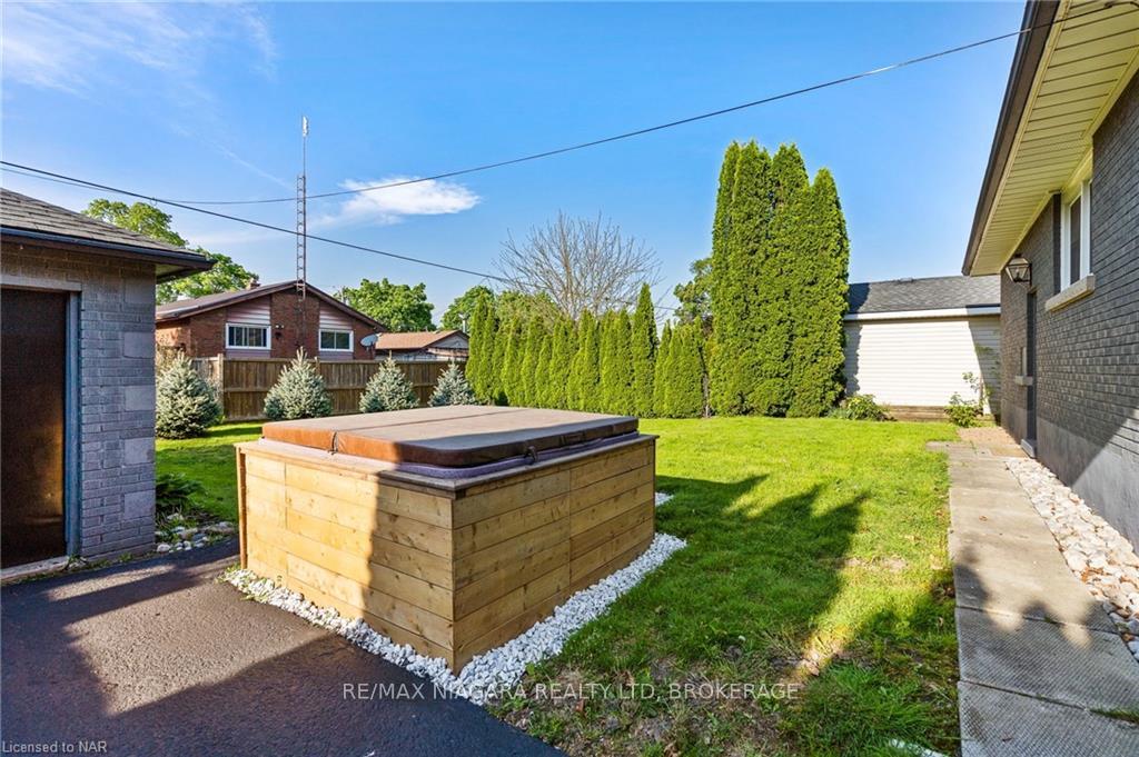 Photo 32 of 9 Regina Avenue, St. Catharines, Bunting/Linwell — HOMEH